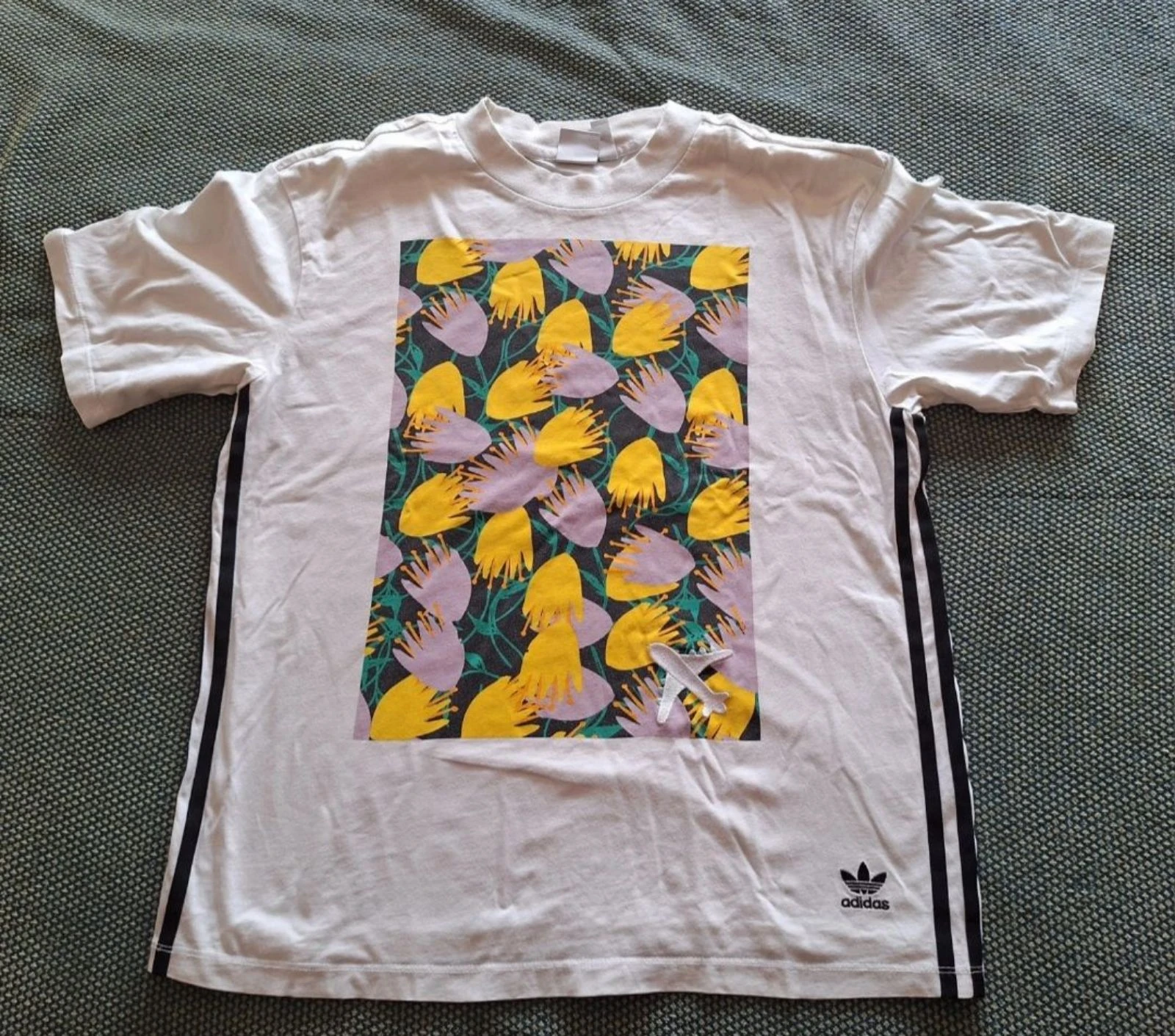 Camiseta adidas